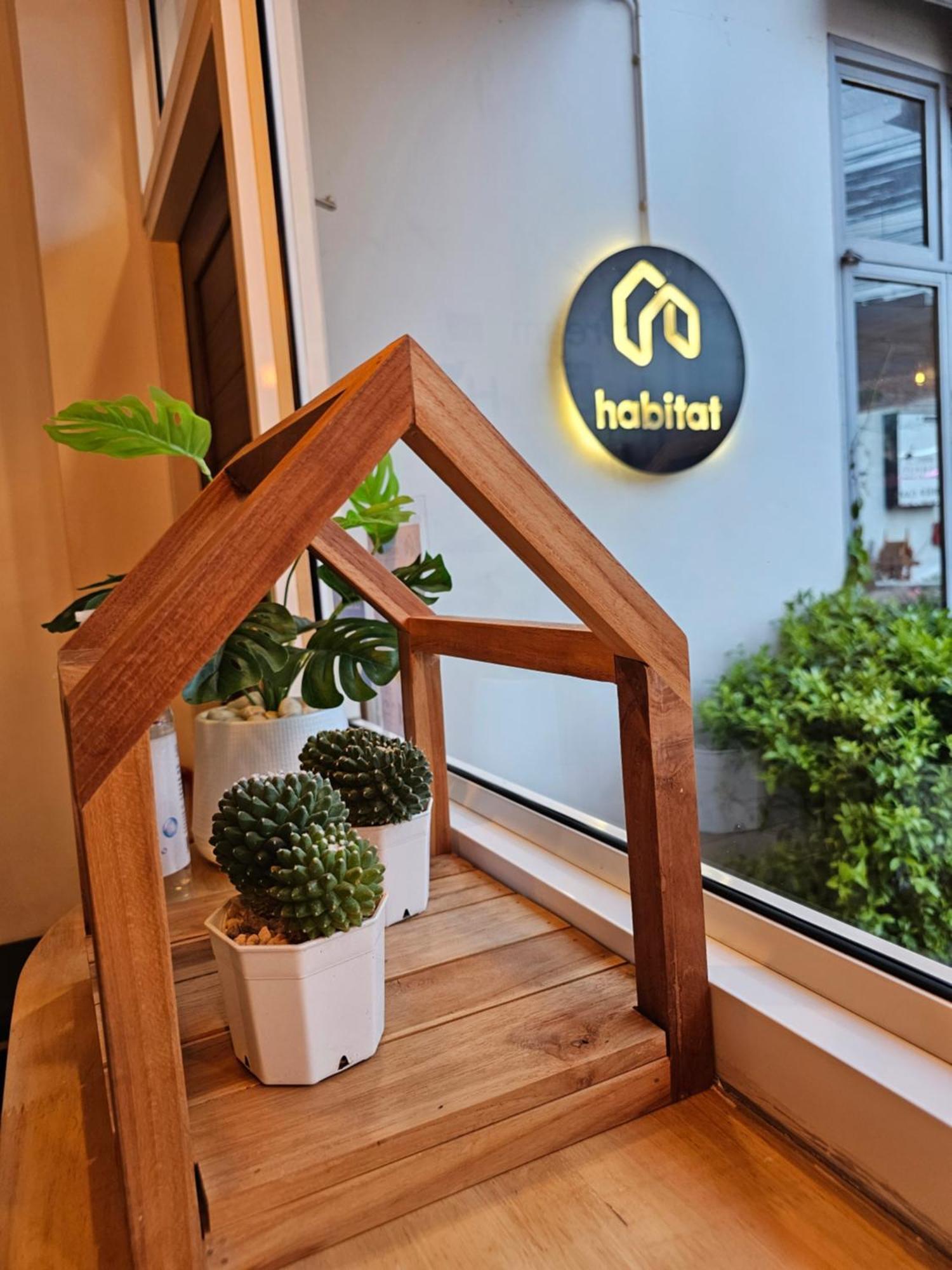 Habitat Hotel Chiang Mai Bagian luar foto